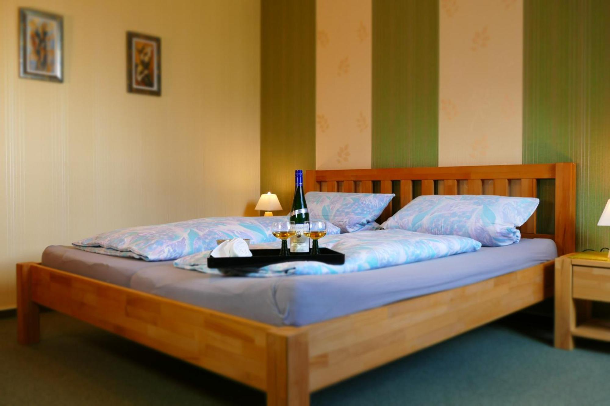Zenner'S Landhotel Newel Bagian luar foto